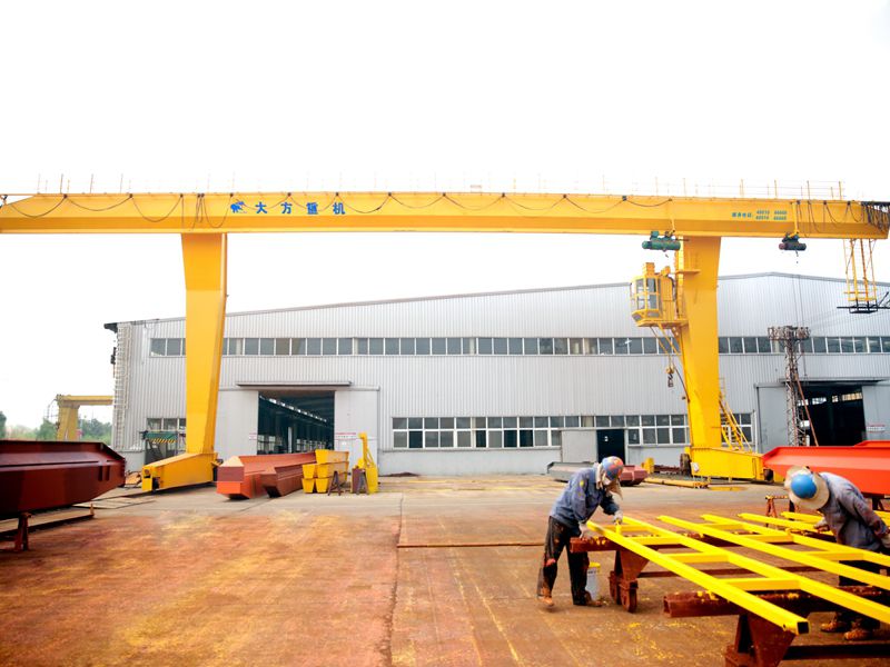 L型電動葫蘆門式起重機(jī)